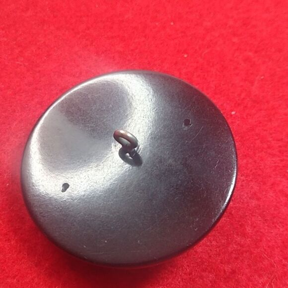 Vintage Figural Bakelite Sewing Button Coat/Cape Cottagecore Grandmacore - Picture 2 of 4